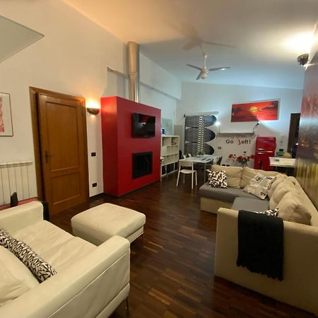 Ferienwohnung Casa Cirella Near Anagnina Metro Rom Exterior foto